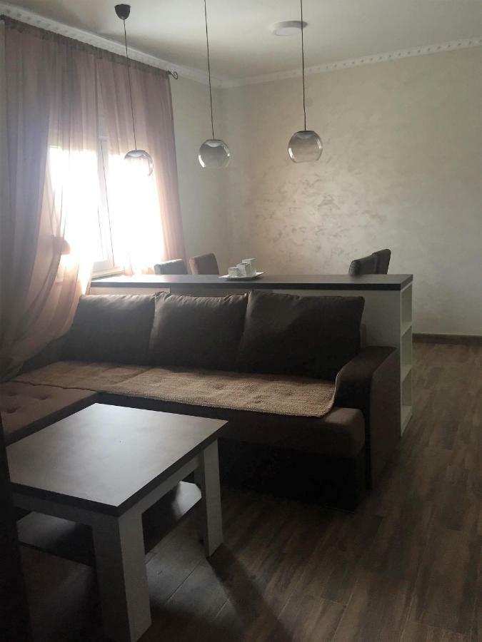 Eko Apartmani Krackovic Golubovci Exteriér fotografie