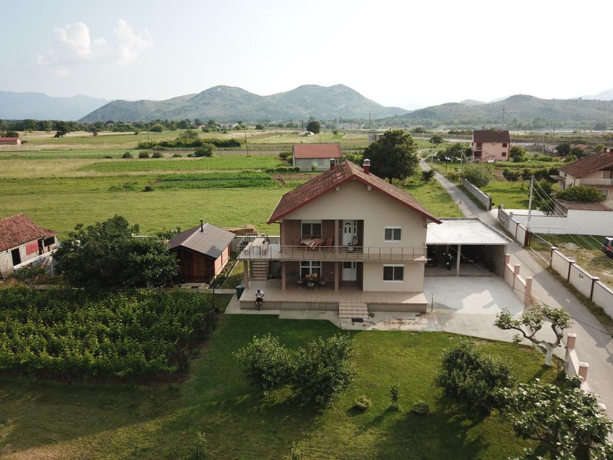 Eko Apartmani Krackovic Golubovci Exteriér fotografie