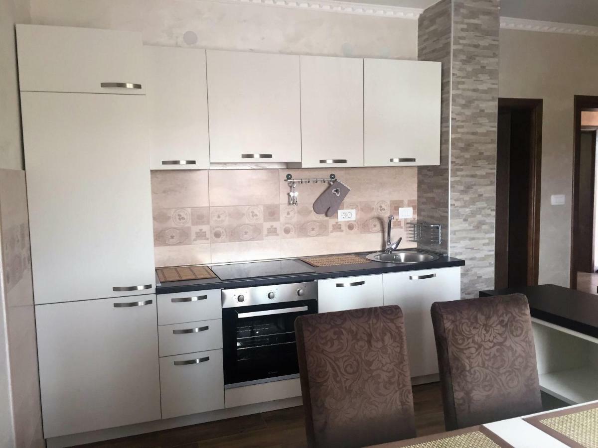 Eko Apartmani Krackovic Golubovci Exteriér fotografie