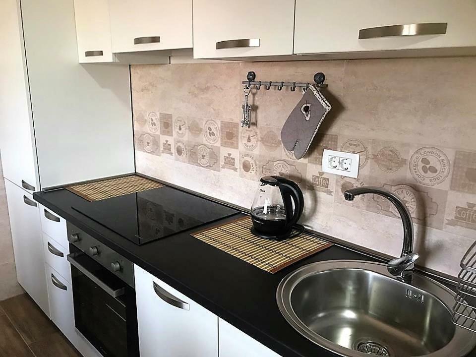 Eko Apartmani Krackovic Golubovci Exteriér fotografie